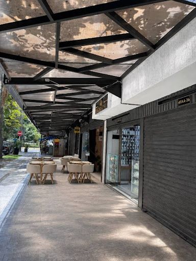 Local en arriendo Antioquia Medellín Los Colores 50 m2 Habitaciones 0 Baños 2 Garajes 0 Precio $2800000