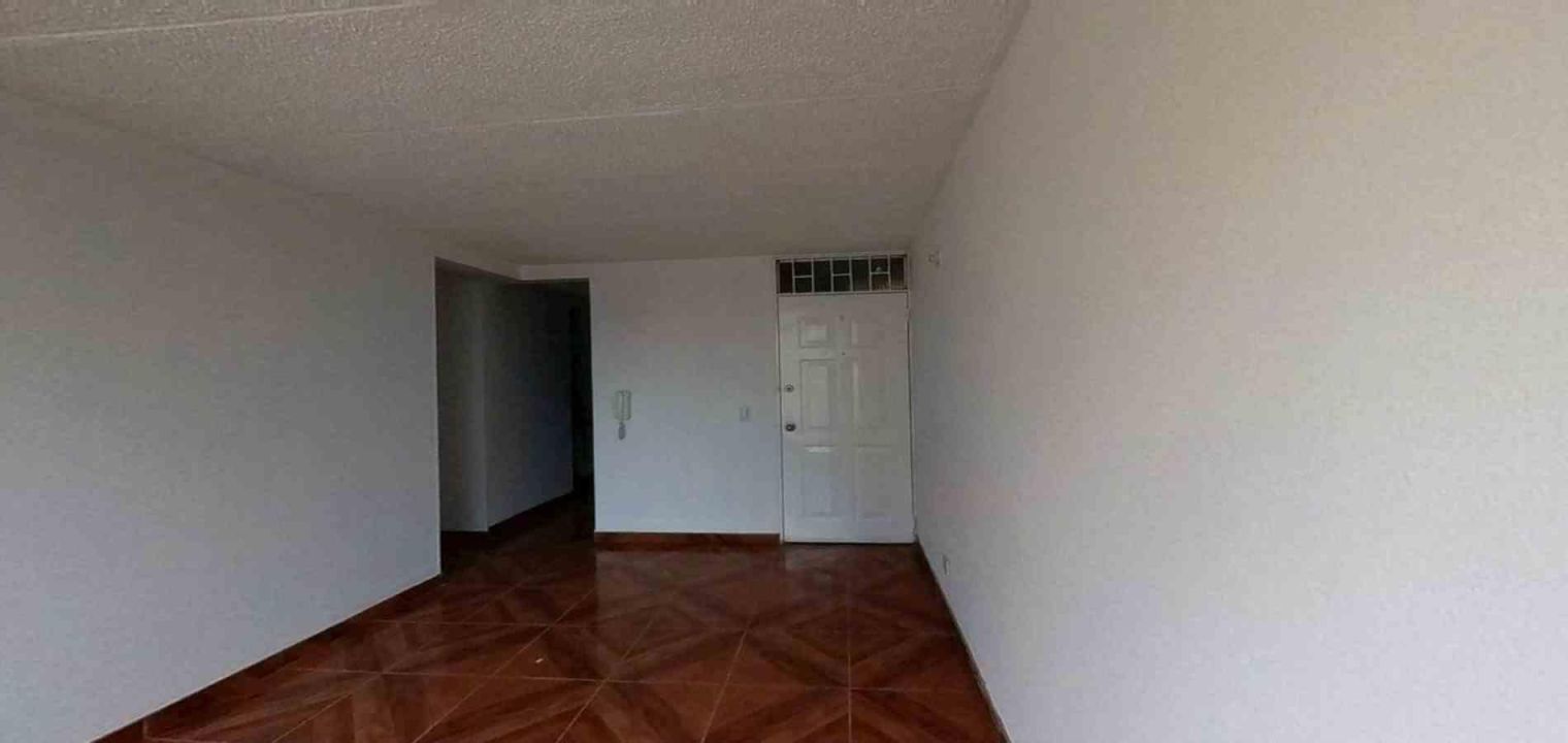 Apartamento en venta Cundinamarca Bogotá El Salitre 50 m2 Habitaciones 3 Baños 1 Garajes 0 Precio $230000000