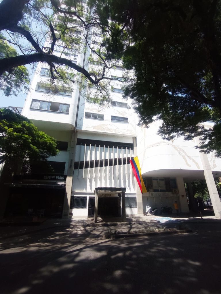 Apartamento en venta Valle Del Cauca Cali Santa Mónica 341 m2 Habitaciones 5 Baños 5 Garajes 2 Precio $1900000000