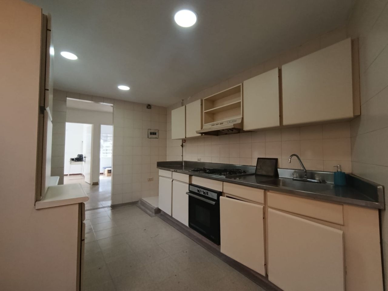 Casa en arriendo Antioquia Medellín El Salvador 167 m2 Habitaciones 4 Baños 2 Garajes 0 Precio $2800000