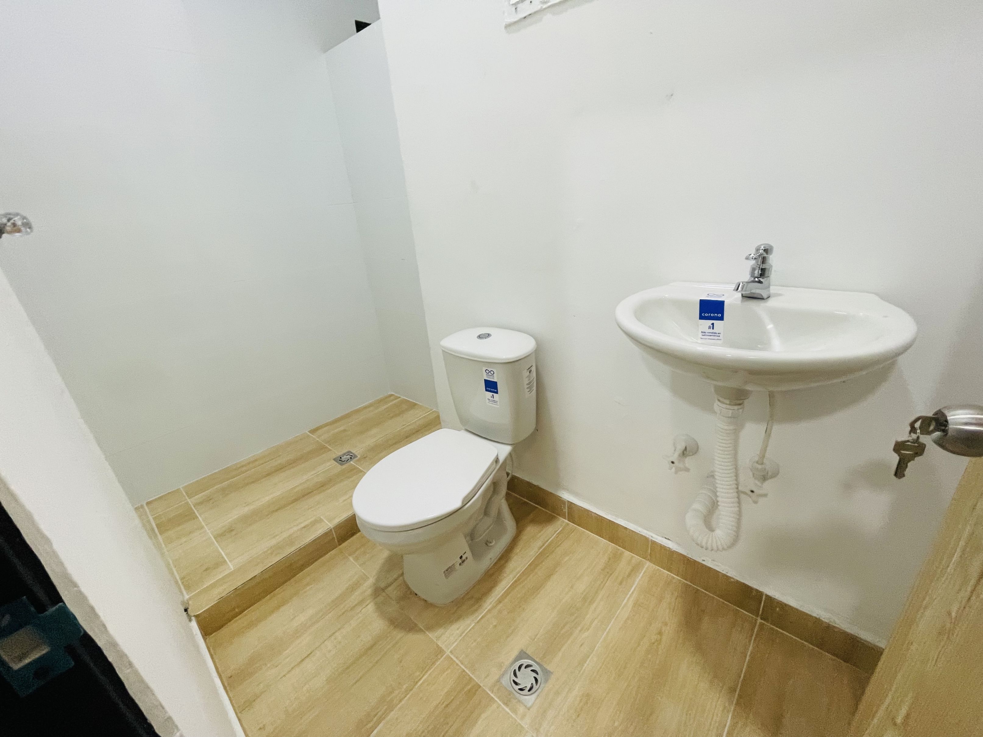 Casa en arriendo Antioquia Medellín Ferreni 230 m2 Habitaciones 6 Baños 5 Garajes 0 Precio $5500000