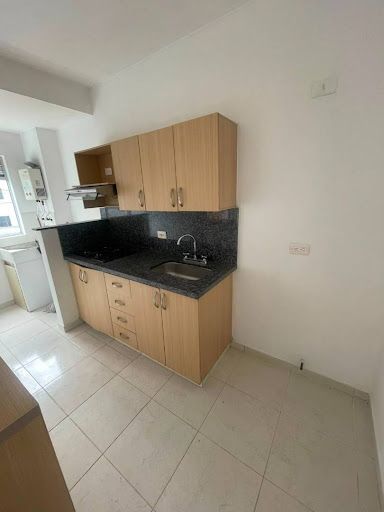 Apartamento en arriendo Antioquia Medellín La Pilarica 70 m2 Habitaciones 3 Baños 2 Garajes 1 Precio $2700000