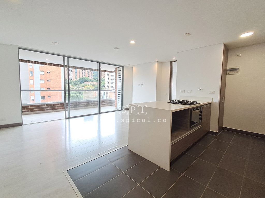 Apartamento en arriendo Antioquia Envigado El Esmeraldal 75 m2 Habitaciones 2 Baños 3 Garajes 1 Precio $5500000
