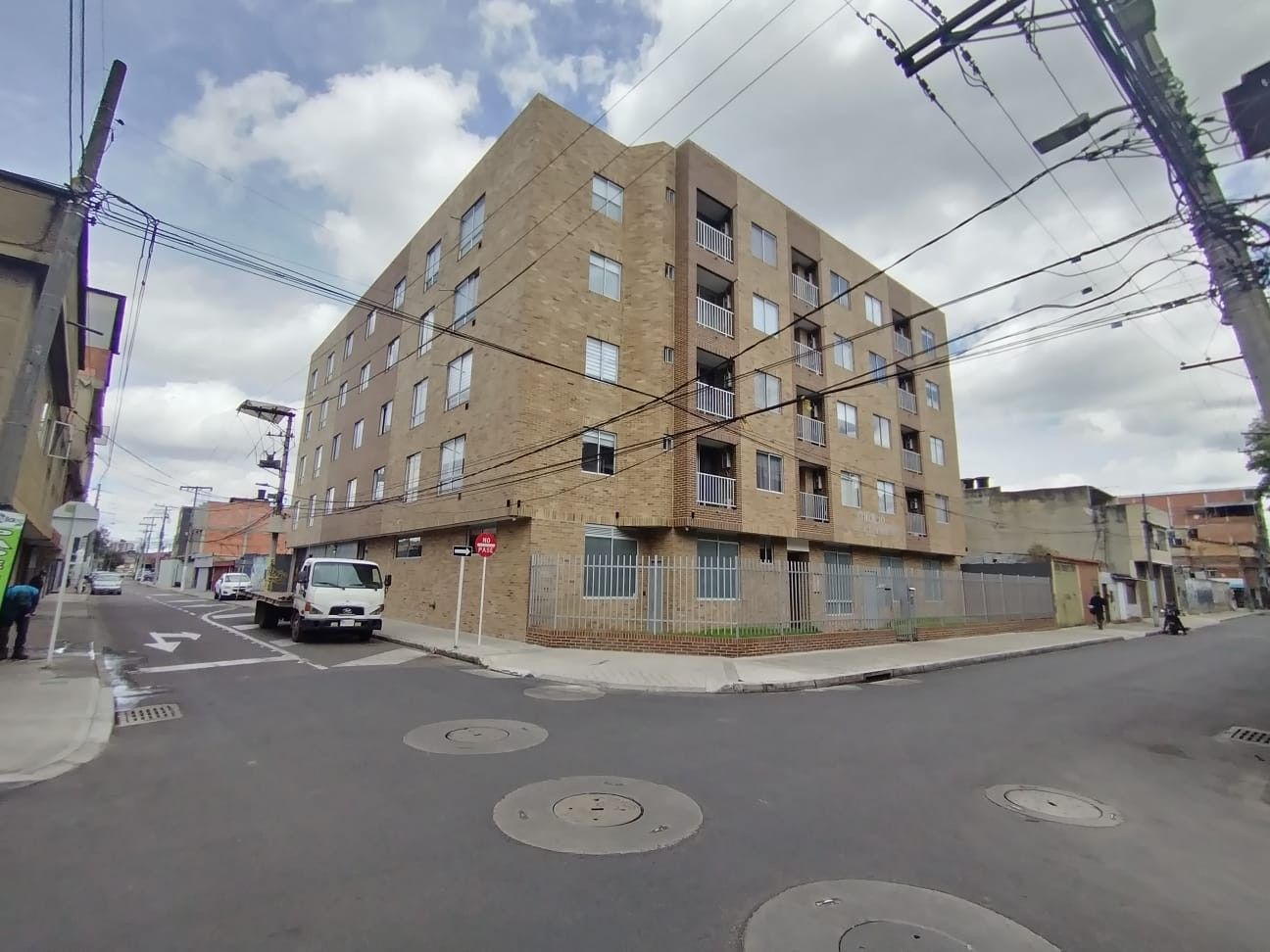 Apartamento en arriendo Cundinamarca Bogotá El Real 30 m2 Habitaciones 1 Baños 1 Garajes 0 Precio $1300000