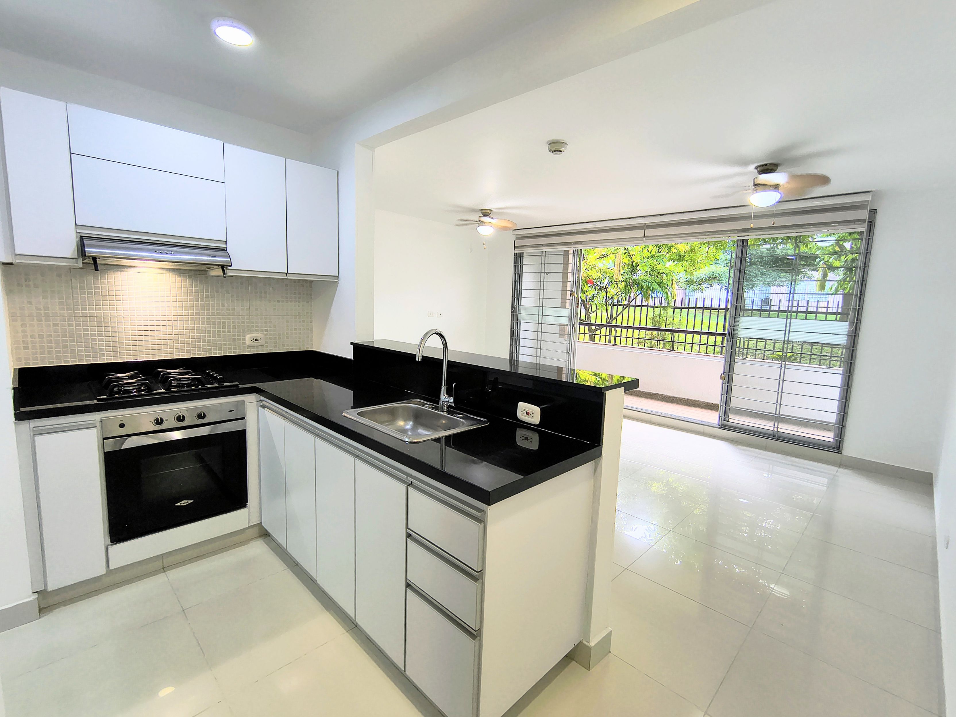 Apartamento en venta Meta Villavicencio Cr Canaguay Hd Rosablanca 94 m2 Habitaciones 3 Baños 2 Garajes 1 Precio $405000000