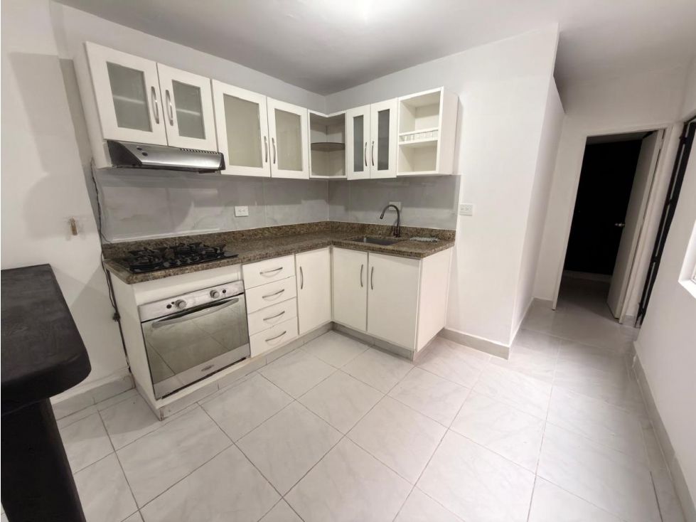 Apartamento en arriendo Antioquia Medellín Las Playas 85 m2 Habitaciones 4 Baños 3 Garajes 0 Precio $2500000