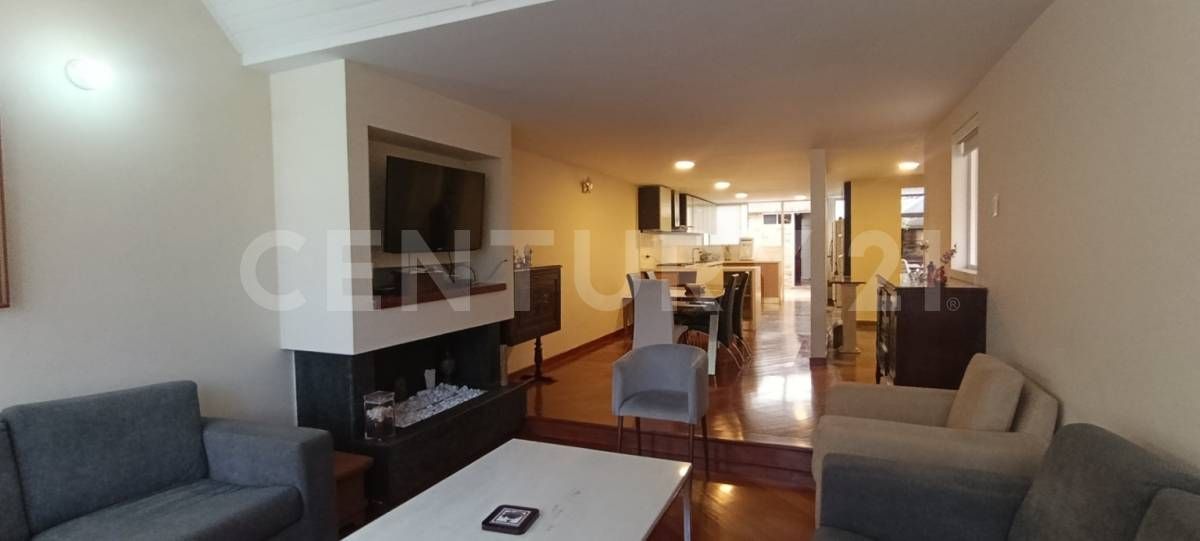 Casa en arriendo Cundinamarca Bogotá Cedritos 200 m2 Habitaciones 4 Baños 3 Garajes 3 Precio $8800000