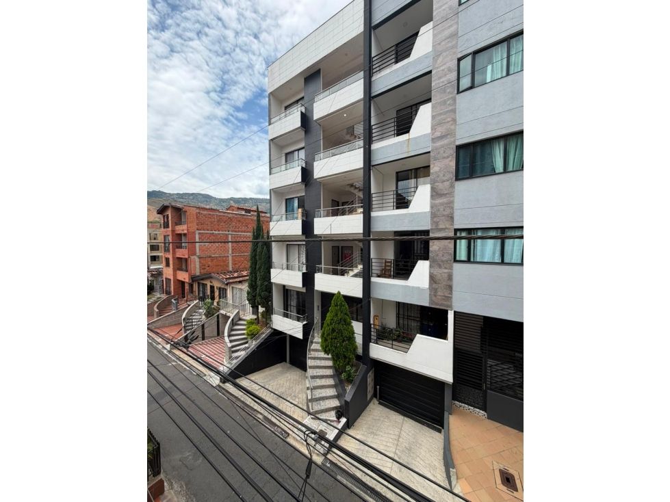 Apartaestudio en venta Antioquia Bello La Cabañita 35 m2 Habitaciones 1 Baños 1 Garajes 1 Precio $230000000