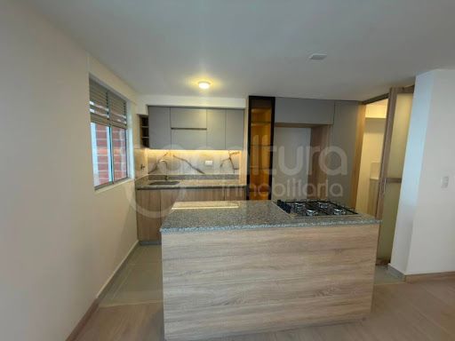 Apartamento en arriendo Antioquia Medellín Altamira 68 m2 Habitaciones 3 Baños 2 Garajes 1 Precio $3000000