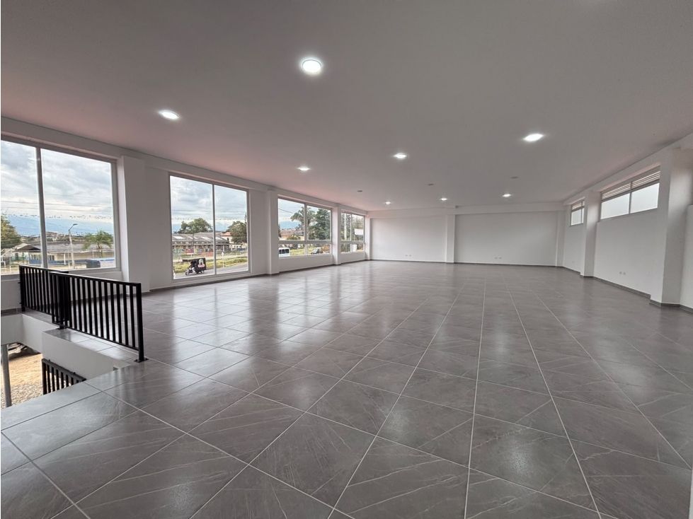 Bodega en arriendo Cundinamarca Fusagasugá Cr Belmira 540 m2 Habitaciones 0 Baños 4 Garajes 8 Precio $20000000
