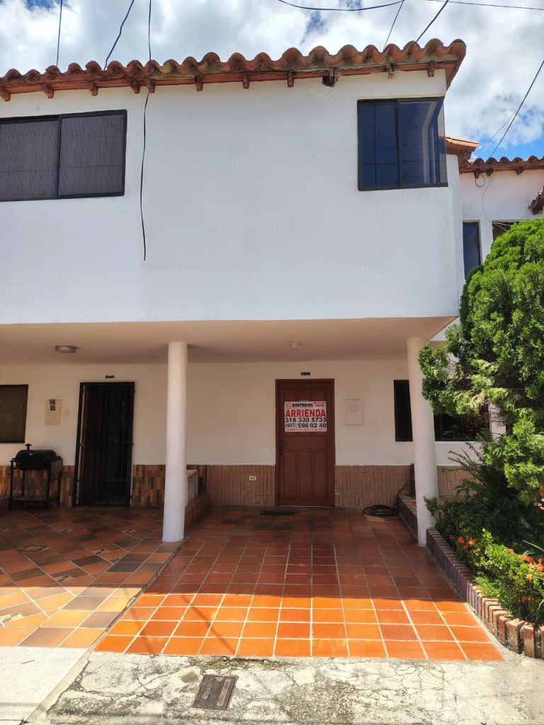 Casa en arriendo Norte De Santander Cúcuta Br San Eduardo 88 m2 Habitaciones 3 Baños 2 Garajes 1 Precio $1350000
