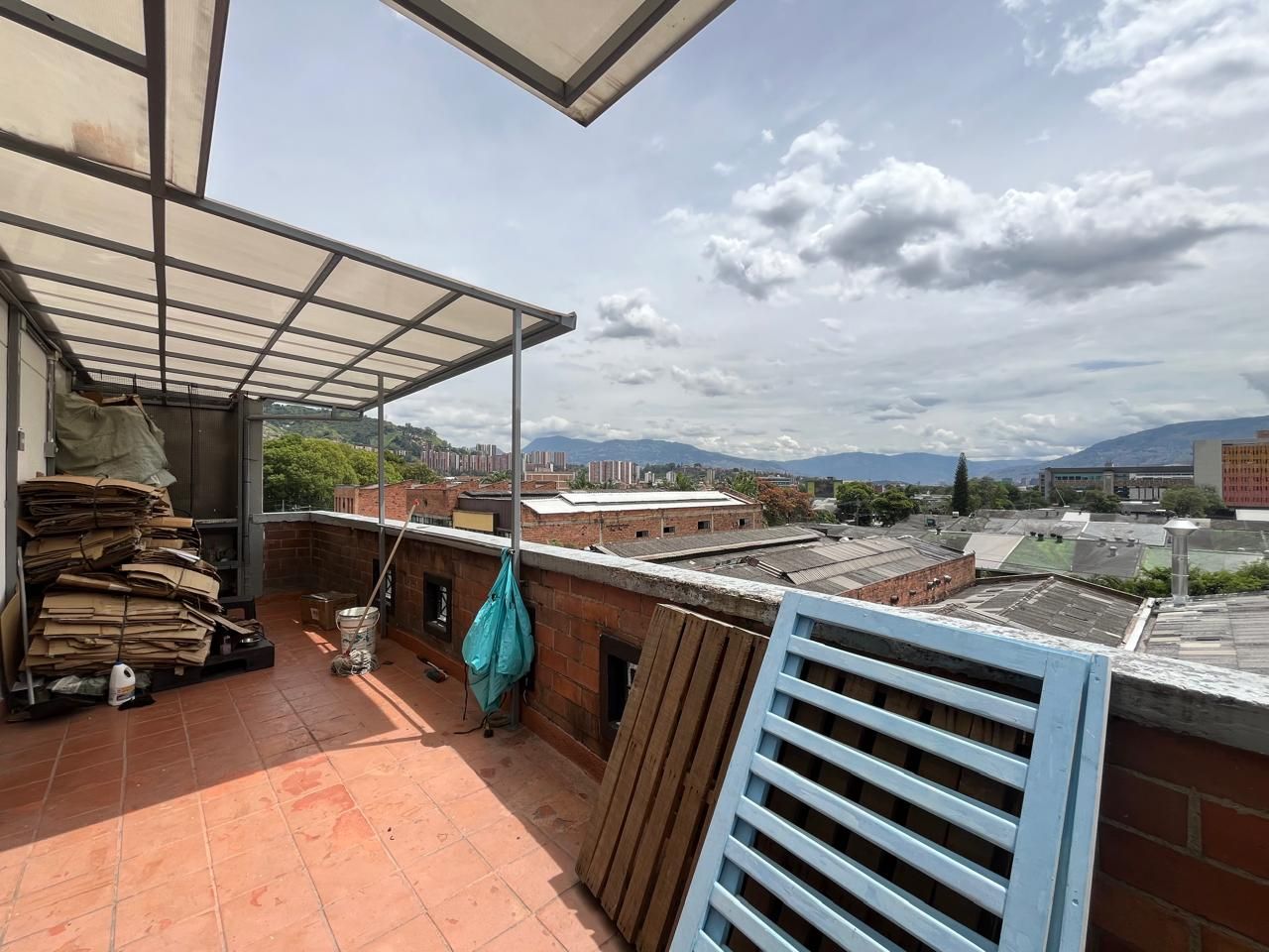 Bodega en arriendo Antioquia Itagüí Santa Maria Et Ii 300 m2 Habitaciones 0 Baños 2 Garajes 0 Precio $6200000