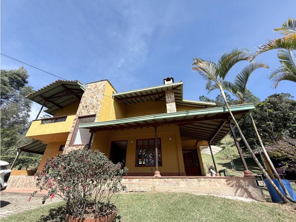 Casa Campestre en arriendo Antioquia Rionegro Rionegro 380 m2 Habitaciones 6 Baños 4 Garajes 3 Precio $7000000