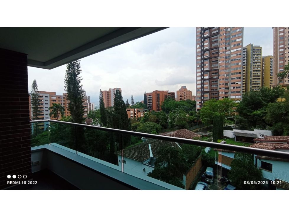 Apartamento en venta Antioquia Medellín Medellín 136 m2 Habitaciones 3 Baños 4 Garajes 2 Precio $1300000000