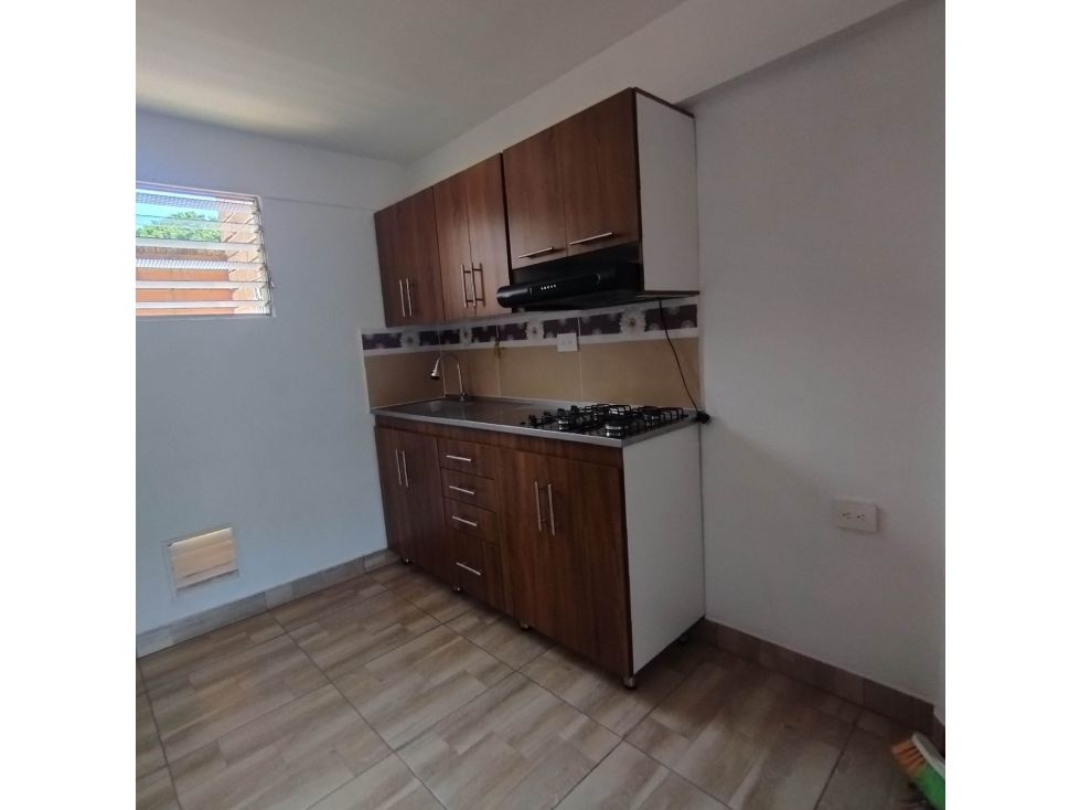 Apartamento en arriendo Antioquia Itagüí La Esmeralda 70 m2 Habitaciones 3 Baños 2 Garajes 0 Precio $2200000