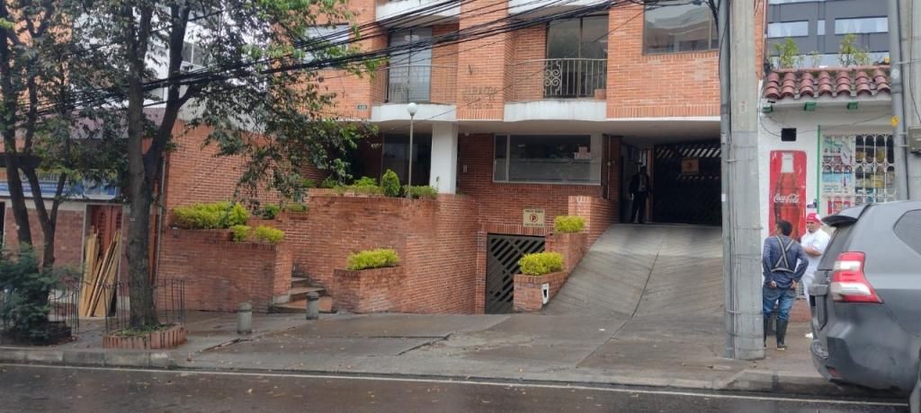 Apartaestudio en arriendo Cundinamarca Bogotá Emaus 45 m2 Habitaciones 1 Baños 1 Garajes 1 Precio $2320000