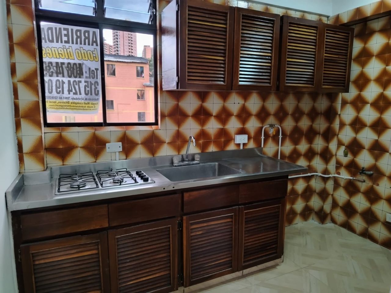 Casa en arriendo Antioquia Itagüí Las Acacias 100 m2 Habitaciones 3 Baños 2 Garajes 0 Precio $2650000