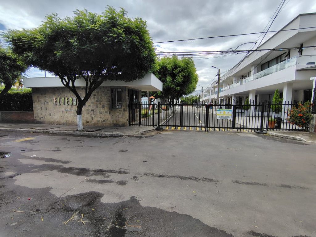 Casa en arriendo Norte De Santander Cúcuta Br El Tesoro 180 m2 Habitaciones 3 Baños 3 Garajes 2 Precio $2980000