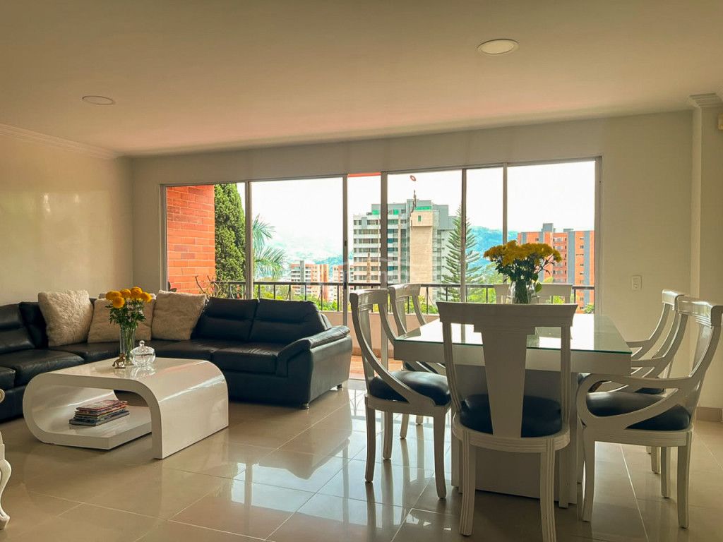 Casa en venta Antioquia Envigado Vientos De La Colina 263 m2 Habitaciones 4 Baños 5 Garajes 2 Precio $1880000000