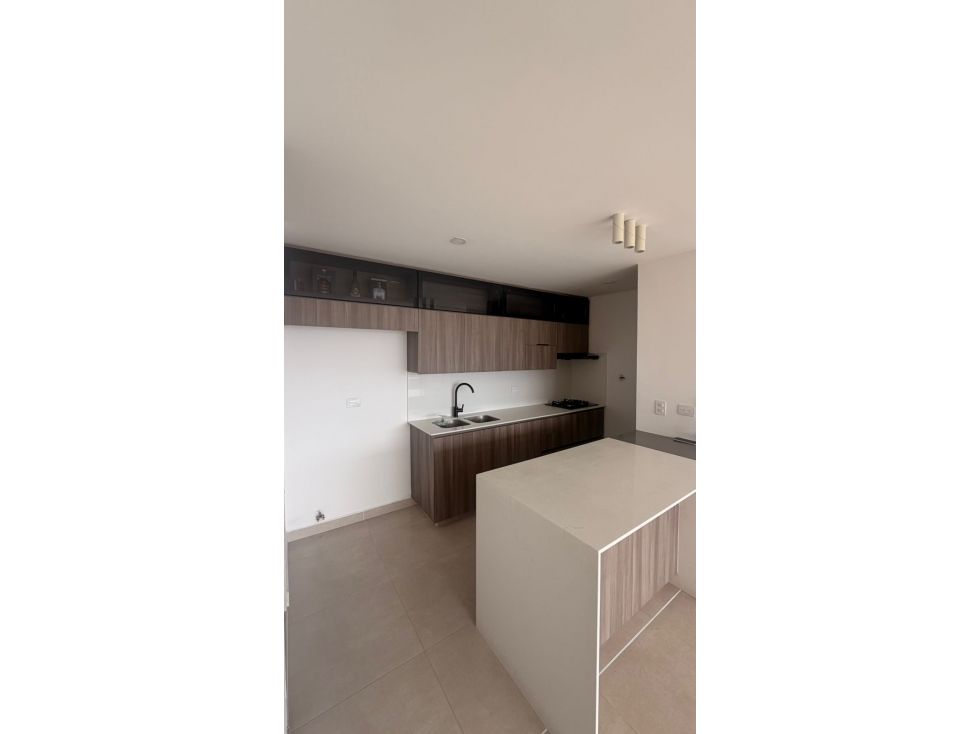 Apartamento en arriendo o venta Antioquia Medellín Los Balsos No2 123 m2 Habitaciones 3 Baños 4 Garajes 1 Precio venta $1300000000 Precio arriendo $9115000