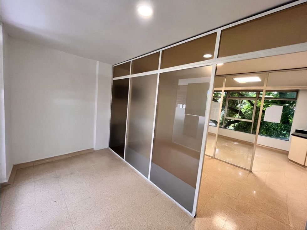 Oficina en arriendo Antioquia Medellín Nueva Villa De Aburra 36 m2 Habitaciones 0 Baños 1 Garajes 0 Precio $2200000