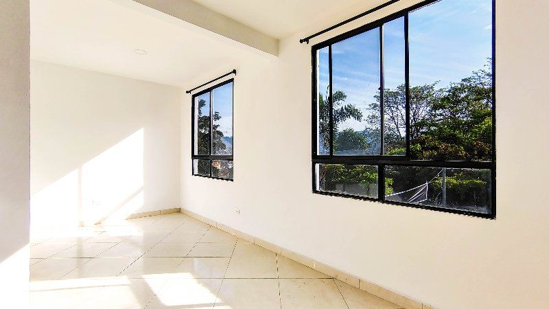 Apartamento en arriendo Antioquia Medellín Manrique Central No2 50 m2 Habitaciones 2 Baños 1 Garajes 0 Precio $1450000