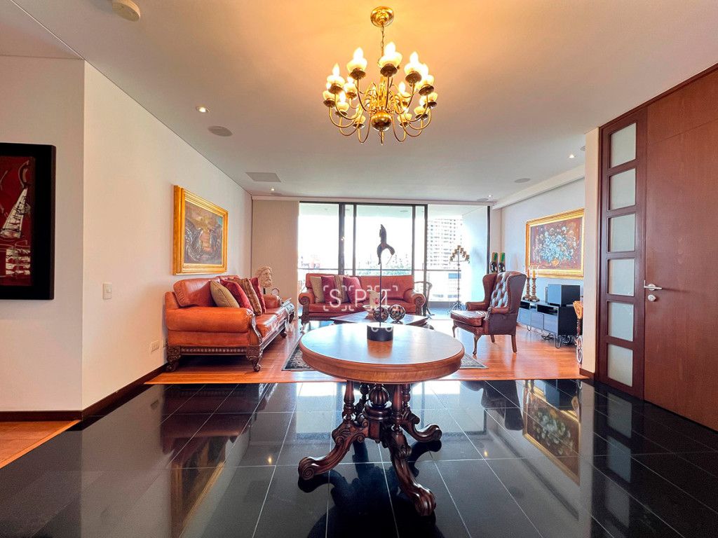 Apartamento en arriendo Antioquia Medellín San Lucas 192 m2 Habitaciones 3 Baños 5 Garajes 2 Precio $15000000