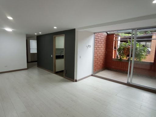 Apartamento en arriendo Antioquia Medellín Urbanizacion Villa Linda 92 m2 Habitaciones 2 Baños 2 Garajes 1 Precio $3700000