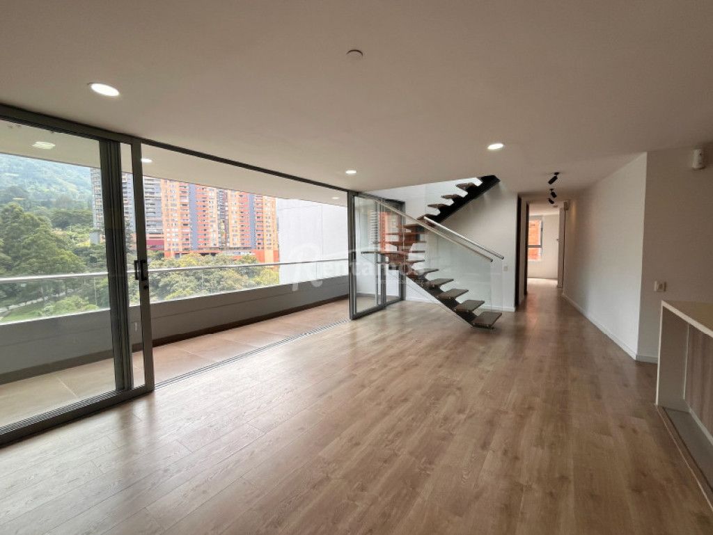 Apartamento en arriendo Antioquia Envigado La Pradera 205 m2 Habitaciones 4 Baños 5 Garajes 2 Precio $11000000