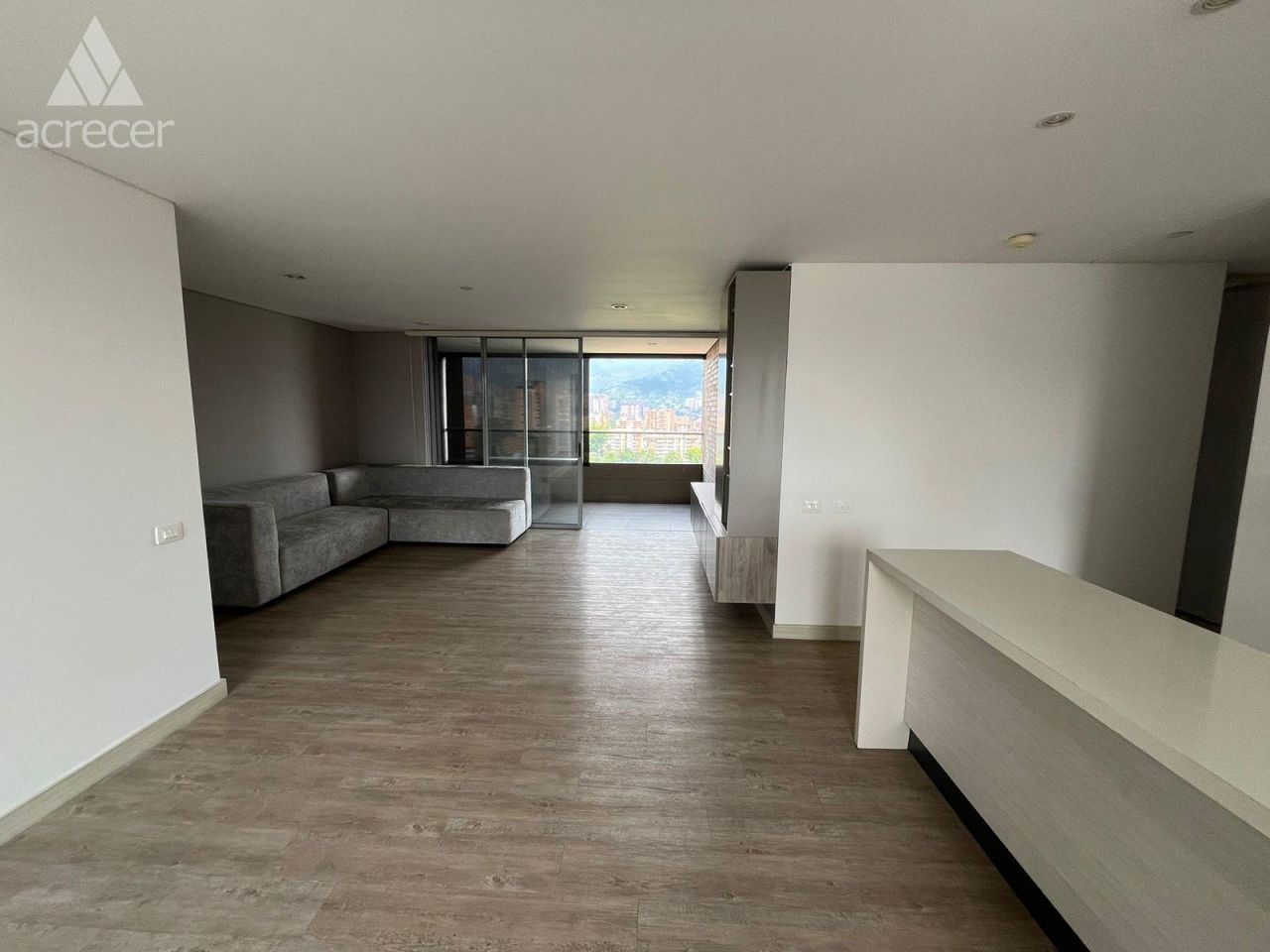 Apartamento en arriendo Antioquia Envigado Zúñiga 153 m2 Habitaciones 3 Baños 4 Garajes 2 Precio $8000000