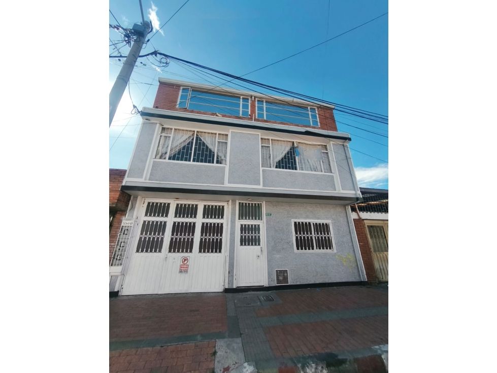 Casa en venta Cundinamarca Bogotá Los Molinos Del Sur 177 m2 Habitaciones 7 Baños 4 Garajes 1 Precio $670000000