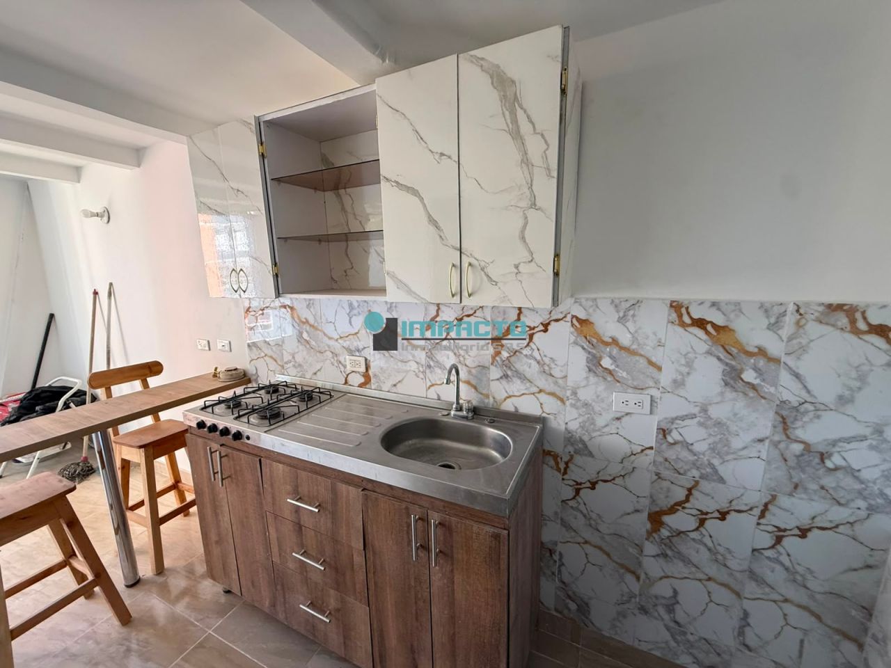 Apartamento en arriendo Antioquia Medellín Barrios De Jesus 65 m2 Habitaciones 2 Baños 1 Garajes 0 Precio $1650000