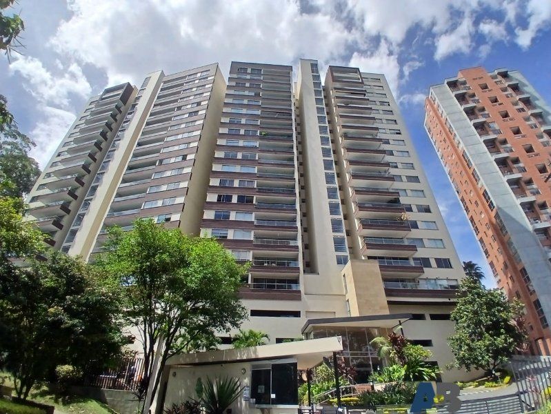 Apartamento en arriendo Antioquia Medellín Los Balsos No2 76 m2 Habitaciones 2 Baños 2 Garajes 2 Precio $4000000