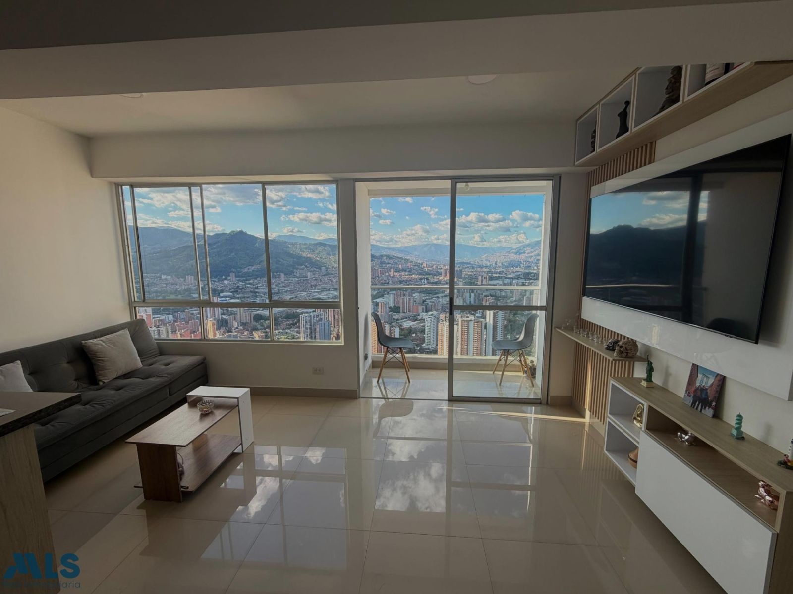 Apartamento en venta Antioquia Sabaneta Vereda La Doctora 59 m2 Habitaciones 3 Baños 2 Garajes 1 Precio $450000000