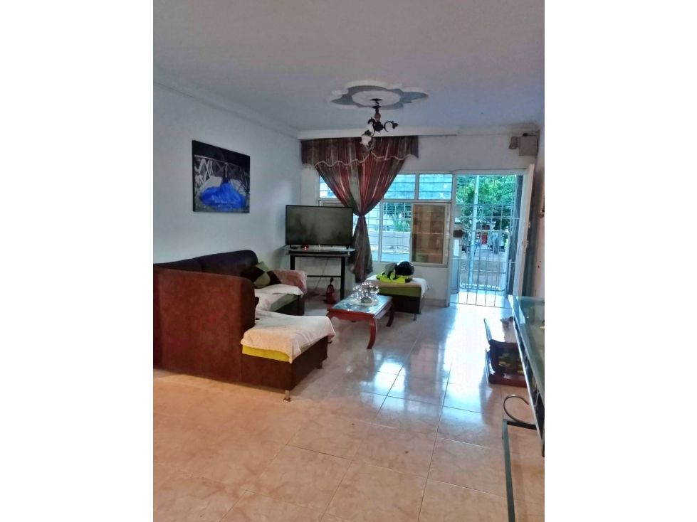Casa en venta Valle Del Cauca Cali Las Acacias 439 m2 Habitaciones 7 Baños 4 Garajes 2 Precio $750000000