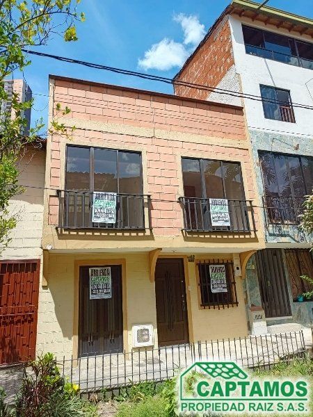 Casa en arriendo Antioquia Medellín La Gloria 85 m2 Habitaciones 4 Baños 3 Garajes 0 Precio $2800000