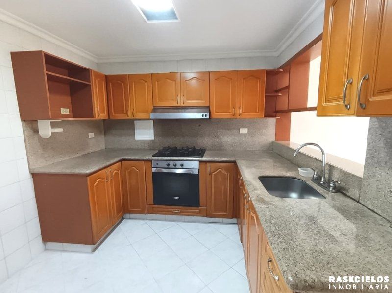 Casa en arriendo Antioquia Medellín Rosales 156 m2 Habitaciones 4 Baños 2 Garajes 1 Precio $4500000