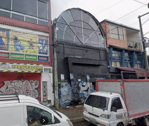 Local en arriendo Cundinamarca Bogotá Americas Sector Galan 300 m2 Habitaciones 0 Baños 2 Garajes 0 Precio $5000000