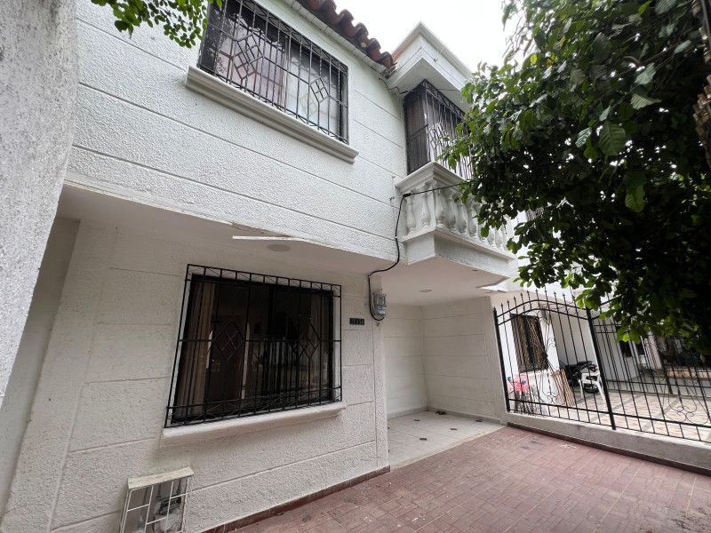 Casa en arriendo Magdalena Santa Marta Los Alcazares 80 m2 Habitaciones 3 Baños 3 Garajes 0 Precio $1900000