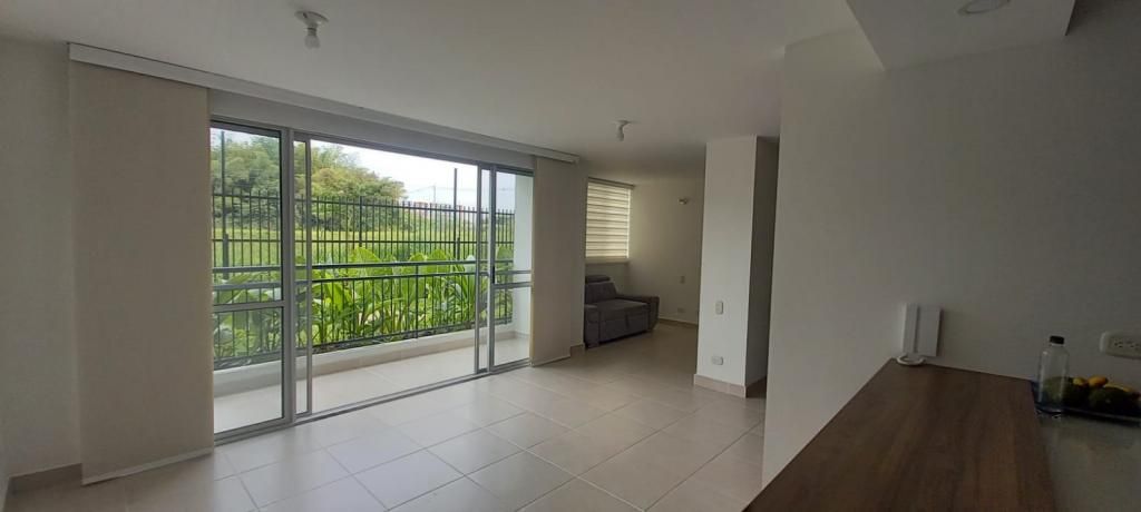 Apartamento en arriendo Valle Del Cauca Cali Junín 72 m2 Habitaciones 2 Baños 2 Garajes 1 Precio $2200000