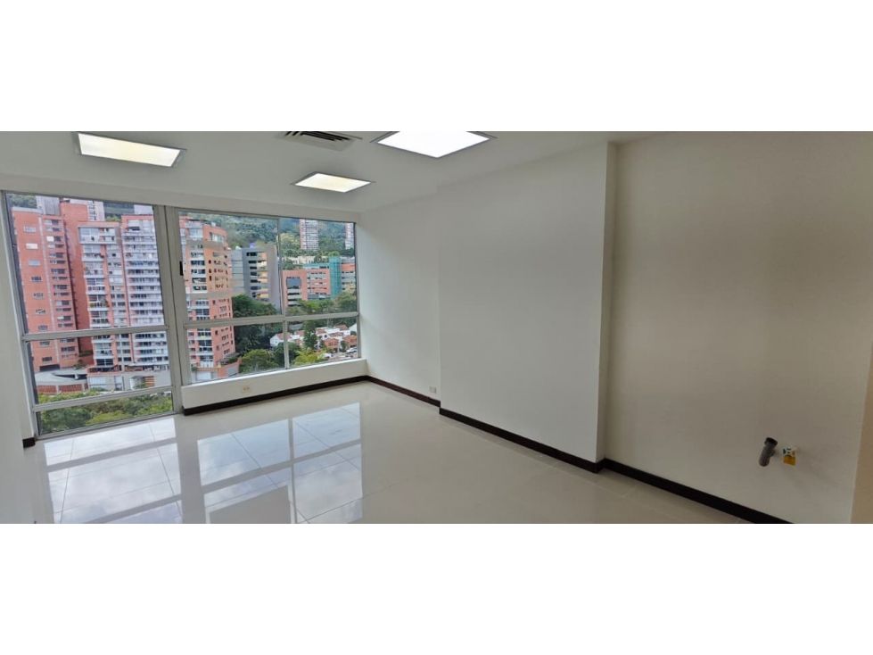 Oficina en arriendo Antioquia Medellín Los Naranjos 34 m2 Habitaciones 0 Baños 1 Garajes 1 Precio $4200000