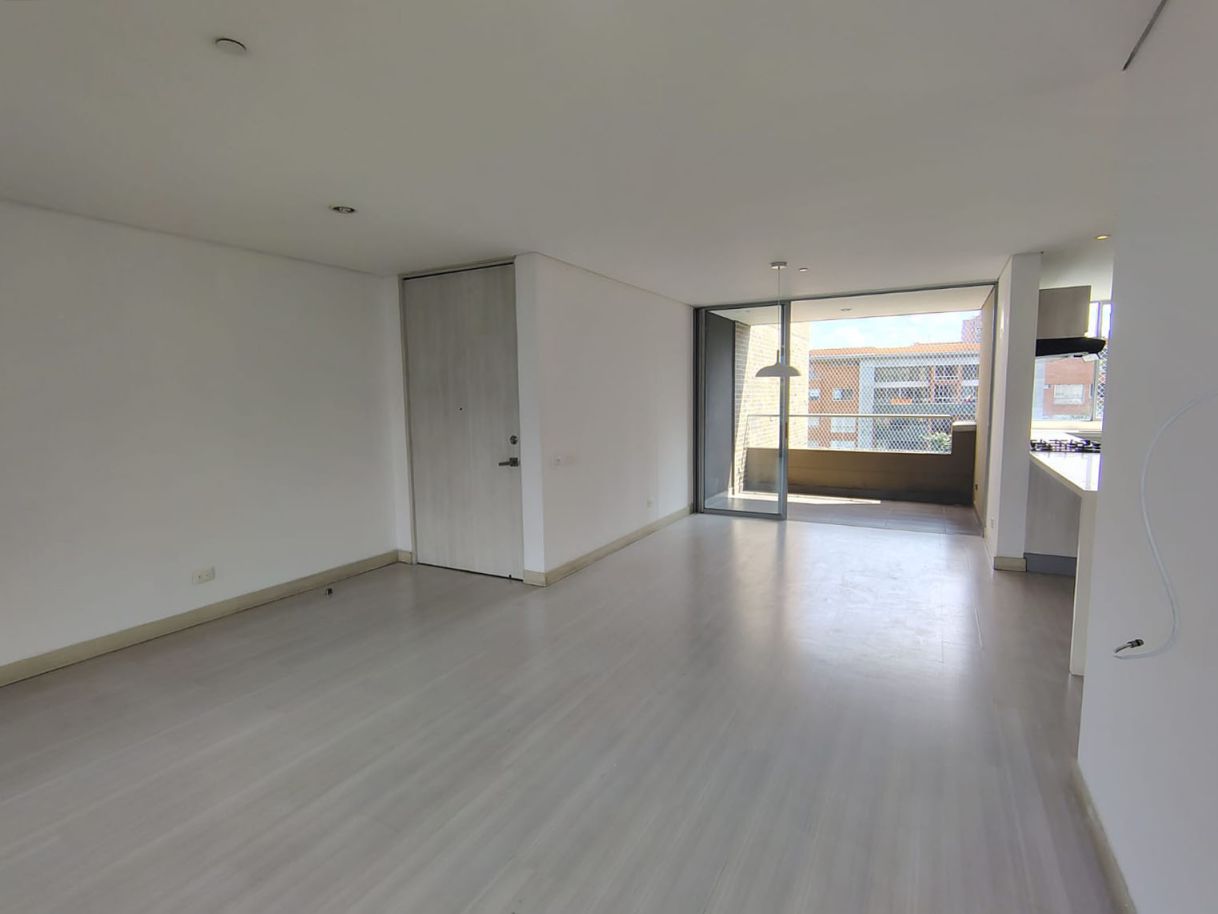 Apartamento en arriendo Antioquia Envigado Zúñiga 152 m2 Habitaciones 3 Baños 4 Garajes 2 Precio $8000000
