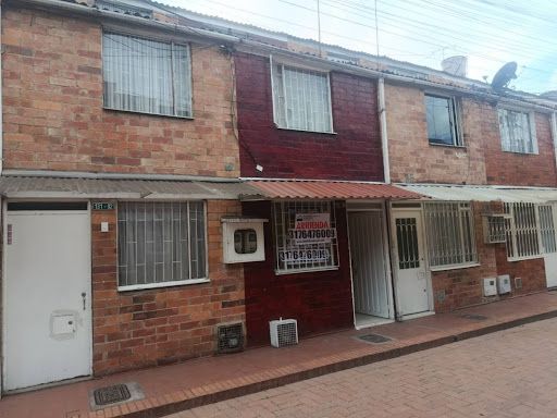 Casa en arriendo Cundinamarca Bogotá Aures Et Ii 108 m2 Habitaciones 3 Baños 2 Garajes 0 Precio $1900000