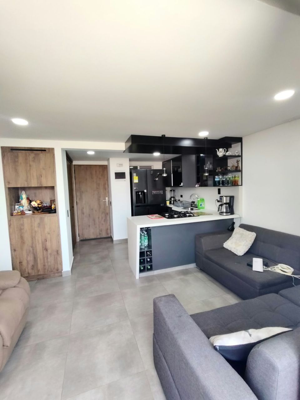 Apartamento en arriendo Antioquia Medellín Juan Xxiii La Quiebra 56 m2 Habitaciones 2 Baños 0 Garajes 0 Precio $2400000