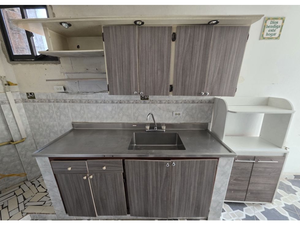 Apartamento en arriendo Antioquia Medellín Manrique Central No 2 45 m2 Habitaciones 2 Baños 1 Garajes 0 Precio $1350000