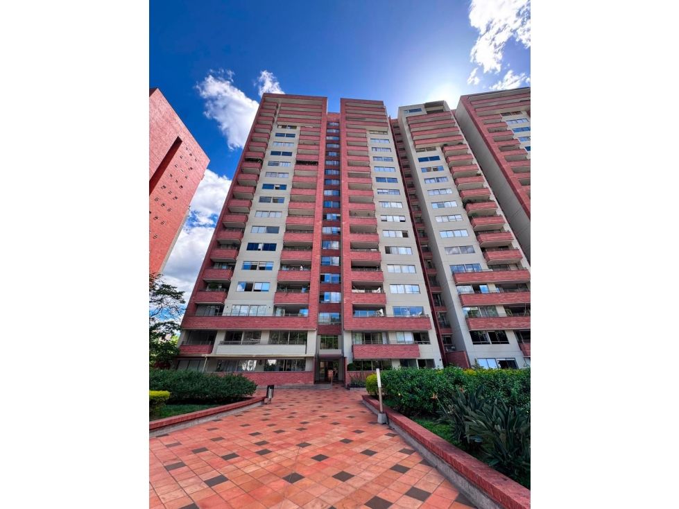 Apartamento en arriendo Antioquia Medellín Santa Maria De Los Angeles 150 m2 Habitaciones 4 Baños 5 Garajes 2 Precio $6300000