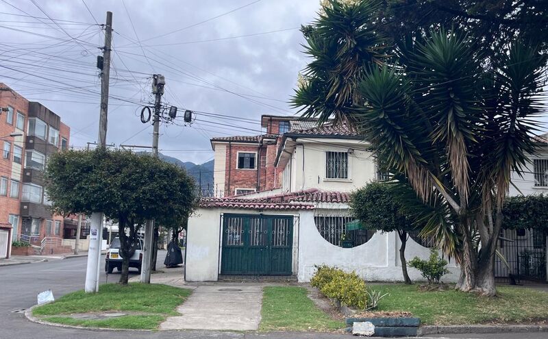 Casa en venta Cundinamarca Bogotá Baquero 219 m2 Habitaciones 3 Baños 3 Garajes 2 Precio $990000000
