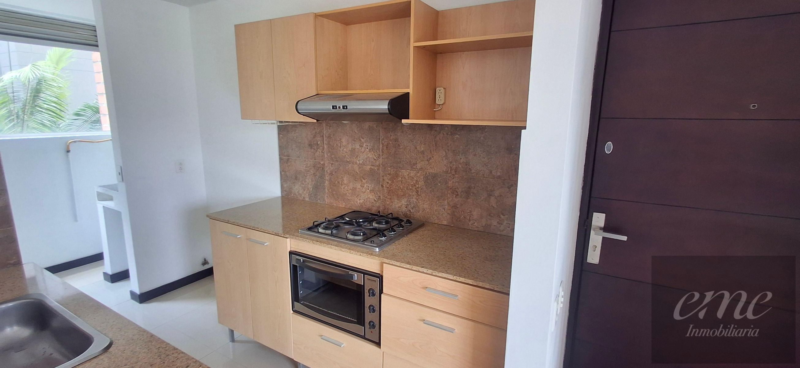 Apartamento en arriendo Antioquia Medellín El Castillo 95 m2 Habitaciones 2 Baños 2 Garajes 1 Precio $5000000