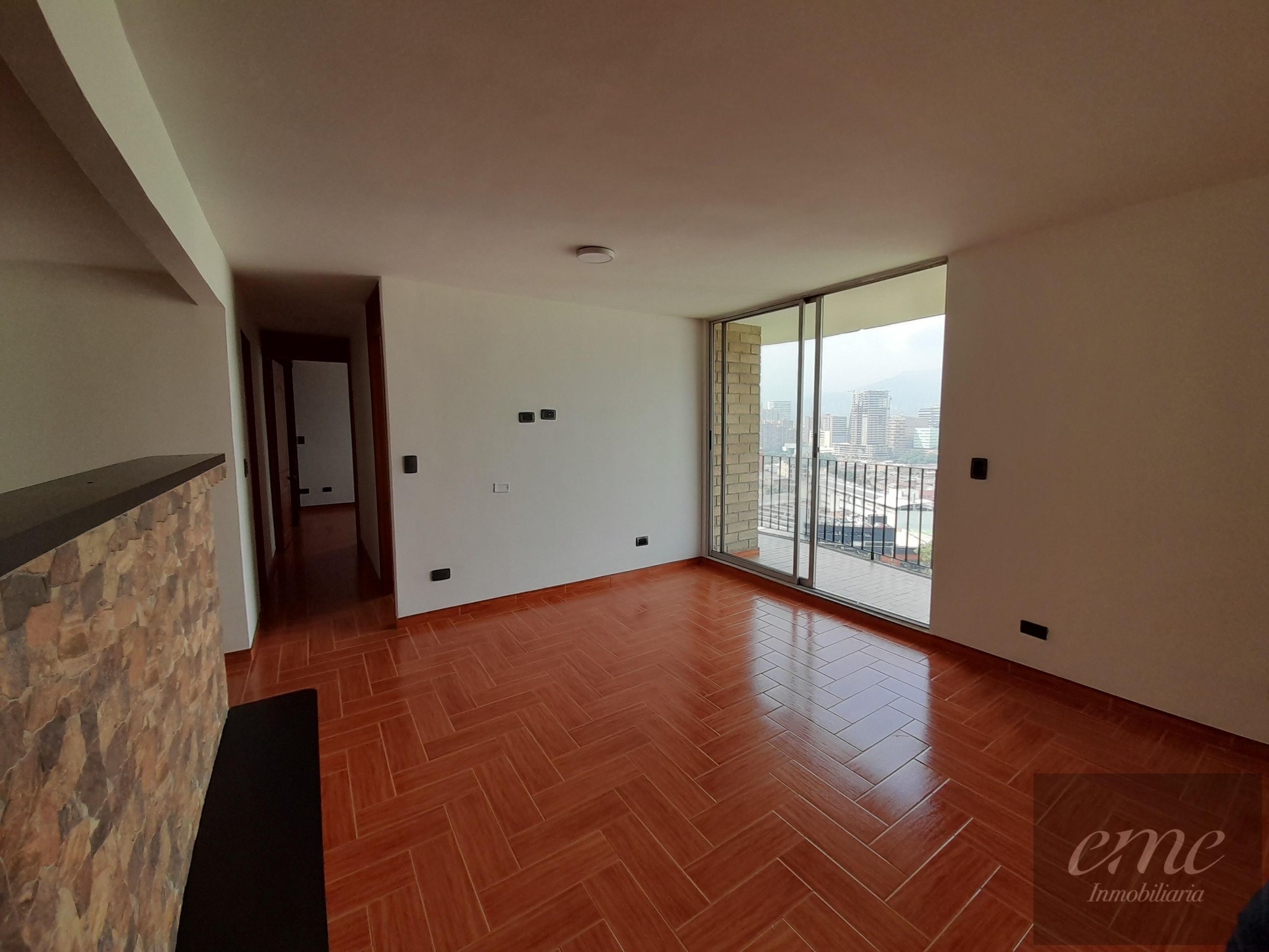 Apartamento en arriendo Antioquia Medellín San Diego 80 m2 Habitaciones 3 Baños 2 Garajes 1 Precio $4000000