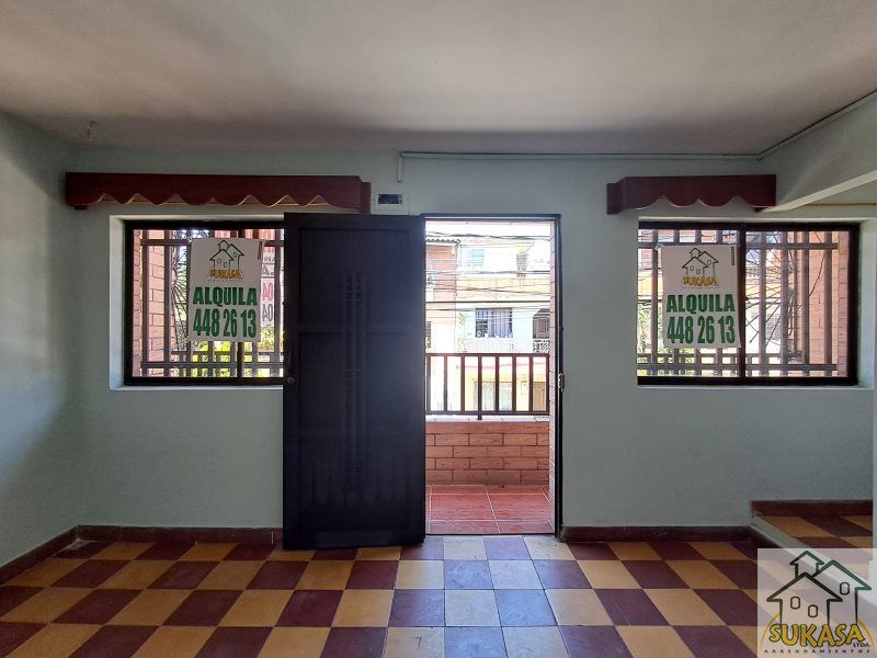 Apartamento en arriendo Antioquia Itagüí San Fernando 90 m2 Habitaciones 3 Baños 1 Garajes 0 Precio $1600000